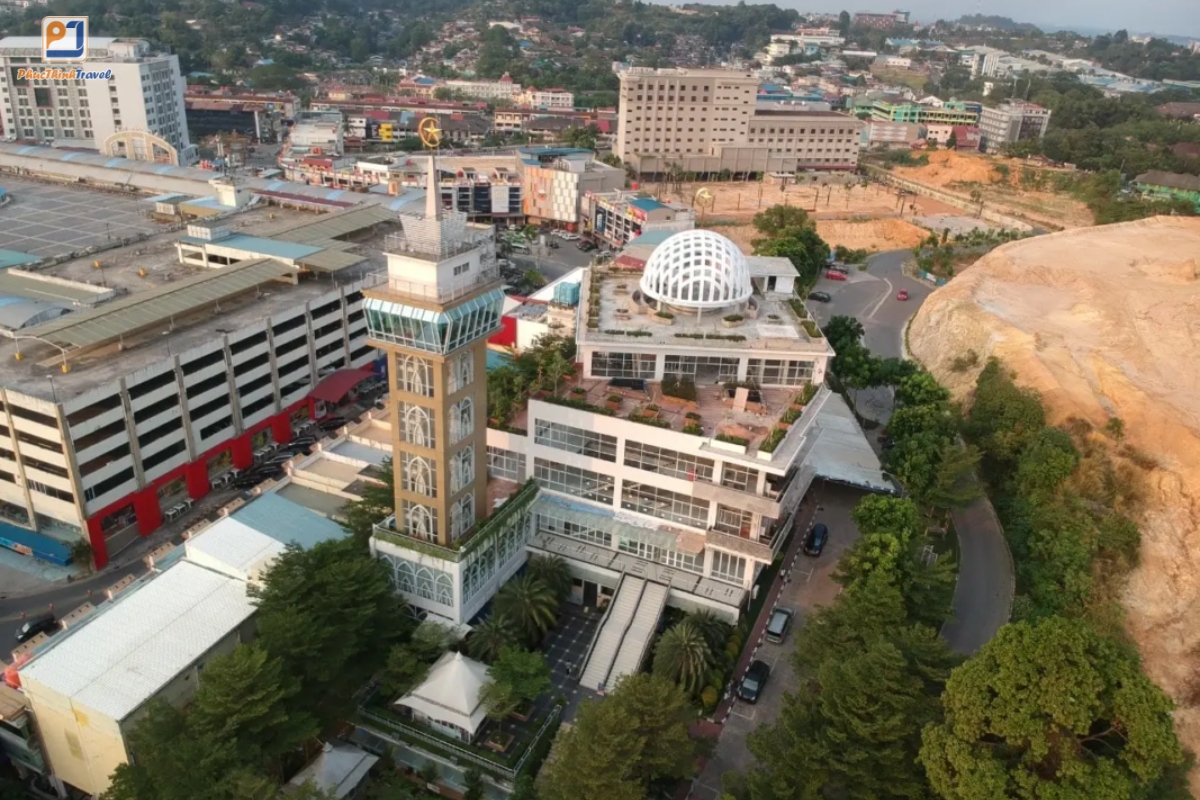 Thánh đường Masjid Jabal Arafah Batam là một trong những công trình kiến trúc Hồi giáo nổi bật nhất